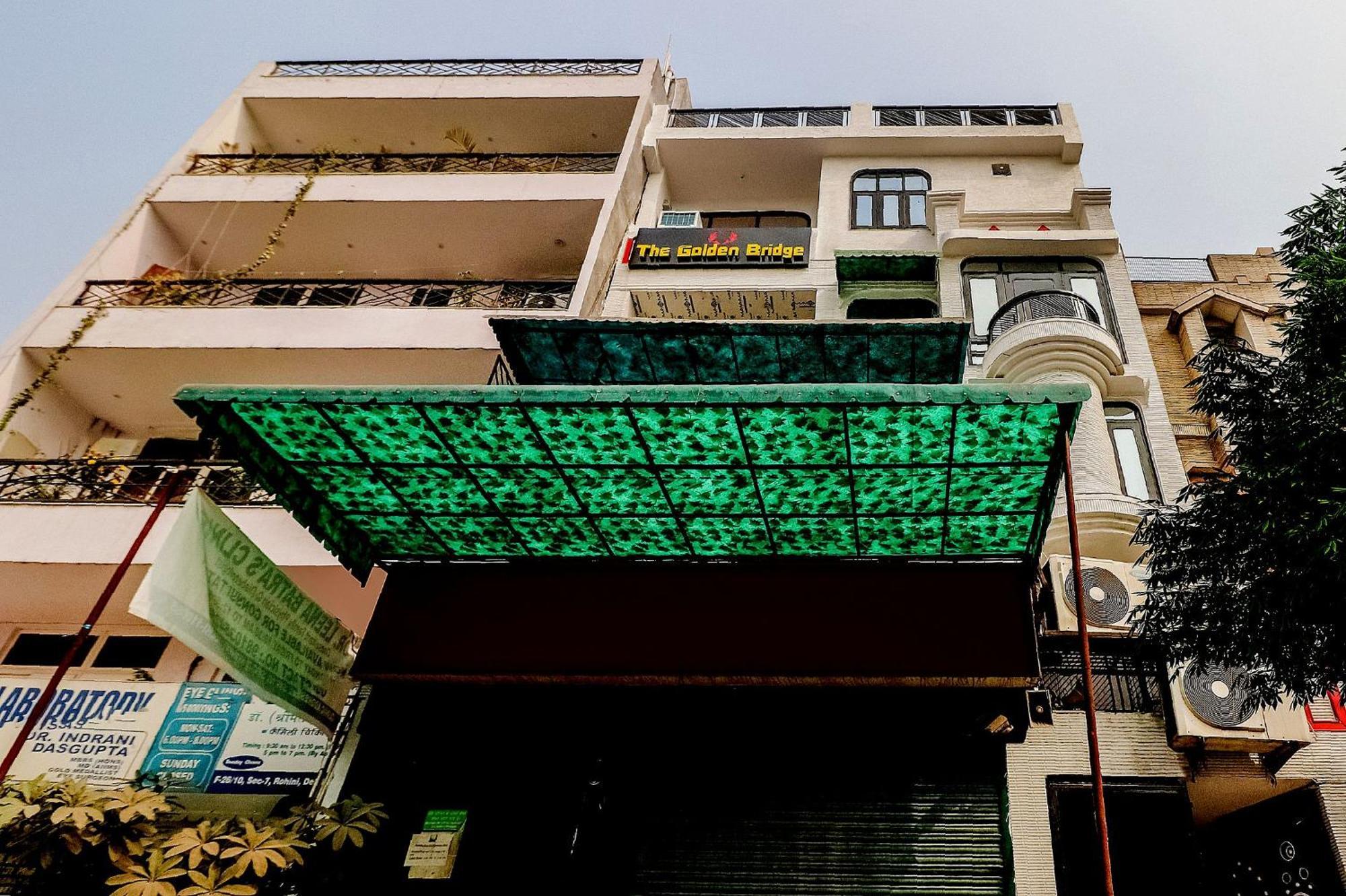 Golden Bridge Hotell New Delhi Exteriör bild